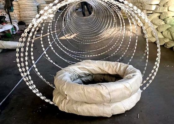 Convenient Construction Stainless Steel Razor Wire Snake Belly Spiral Barbed Wire Fence