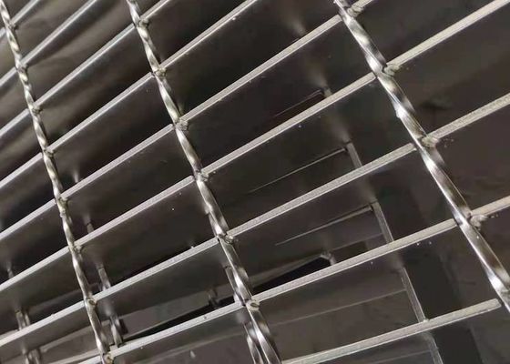 60mm Steel Walkway Grating Powder Coated Explosion Proof Dense Steel Mesh Flooring