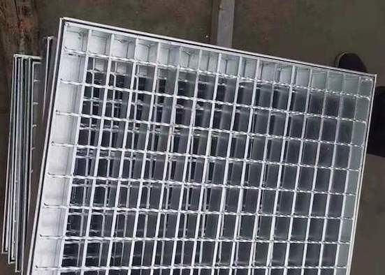 38mm Metal Mesh Grating 3mm 50mm Steel Grate Flooring Stainless Steel 304