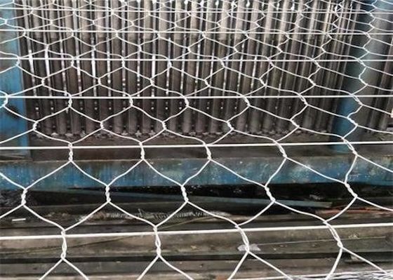 Electro Galvanizing Inner 0.3mm 2.0mm Hexagonal Wire Netting Zinc Loading 10g/M2 Gabion