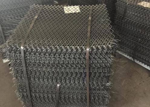 Length 0.5m Expanded Mesh Panels 12m Corrosion Resistance 304L Punching Mesh Drawing Net