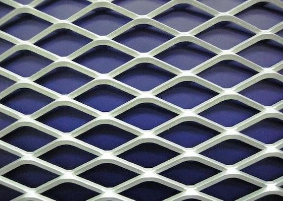 Walkways Low Carbon Expanded Plate Mesh PVC Coated Iron Wire Mesh
