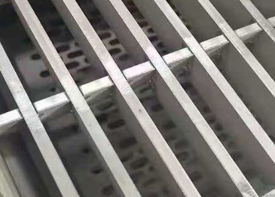 38mm Metal Mesh Grating 3mm 50mm Steel Grate Flooring Stainless Steel 304